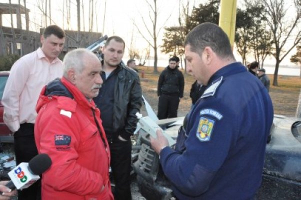 Accident spectaculos în Mamaia: a pierdut controlul volanului, a avariat un panou publicitar şi un Seat